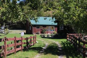 Kahurangi Cottage
